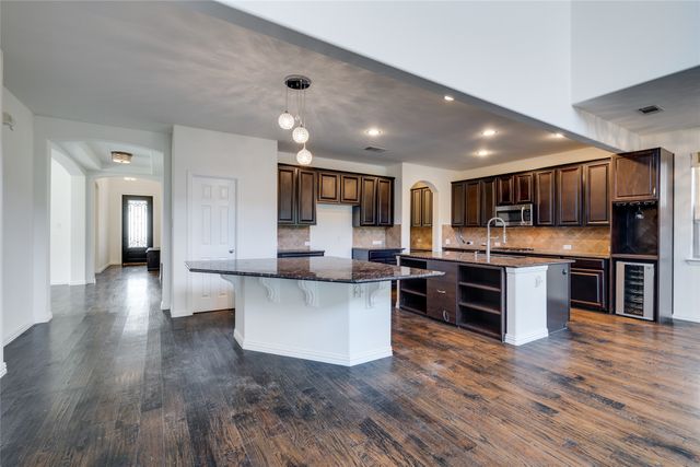 303 San Marcos Drive, Irving, TX 75039