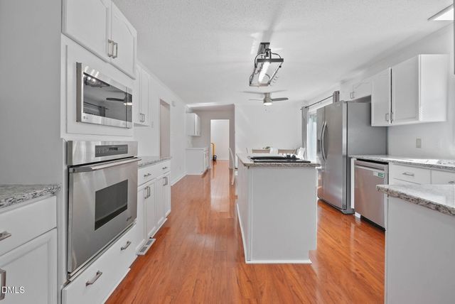 8513 Kenridge Lane, Fuquay Varina, NC 27526