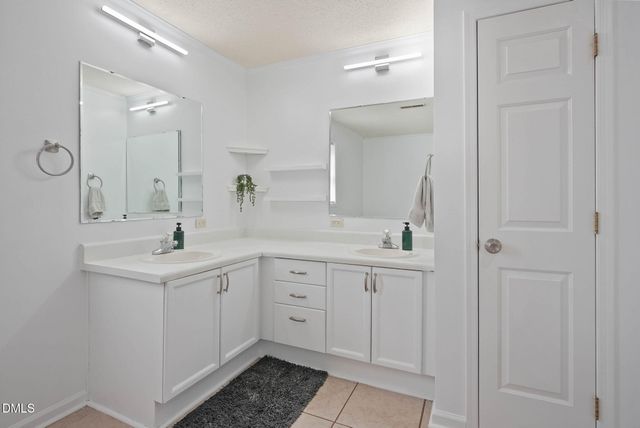 8513 Kenridge Lane, Fuquay Varina, NC 27526