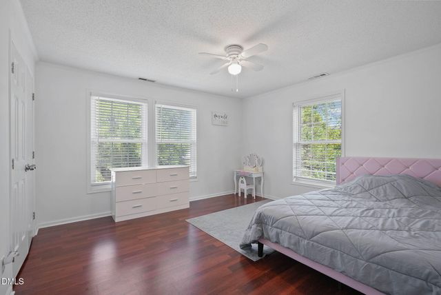 8513 Kenridge Lane, Fuquay Varina, NC 27526