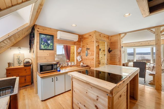 145 Jeffries Road, Newport Town, VT 05857