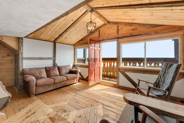 145 Jeffries Road, Newport Town, VT 05857