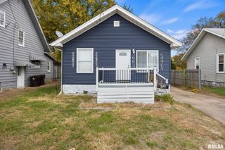 1942 N SHERIDAN Road, Peoria, IL 61604