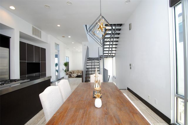 4118 Floyd Street A, Houston, TX 77007