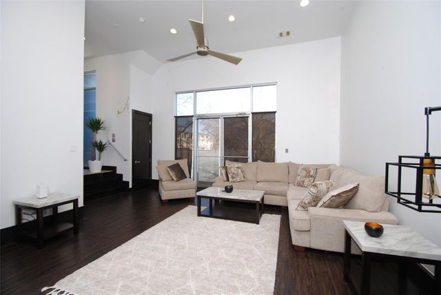 4118 Floyd Street A, Houston, TX 77007