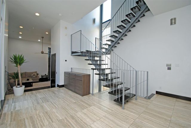 4118 Floyd Street A, Houston, TX 77007
