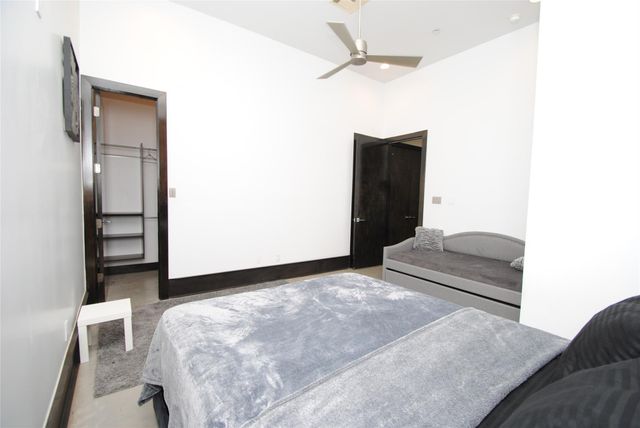 4118 Floyd Street A, Houston, TX 77007