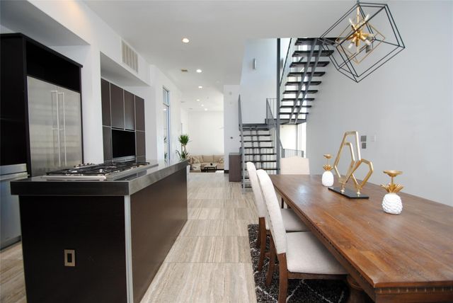 4118 Floyd Street A, Houston, TX 77007