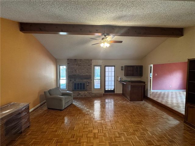 5945 Long Creek Dr, Corpus Christi, TX 78414