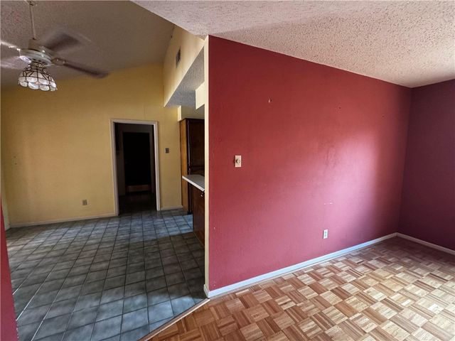 5945 Long Creek Dr, Corpus Christi, TX 78414