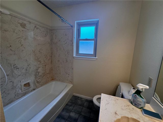 5945 Long Creek Dr, Corpus Christi, TX 78414