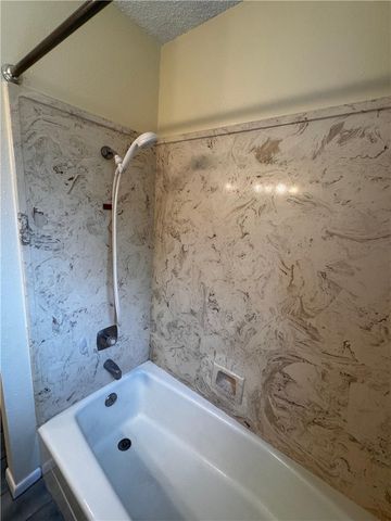 5945 Long Creek Dr, Corpus Christi, TX 78414