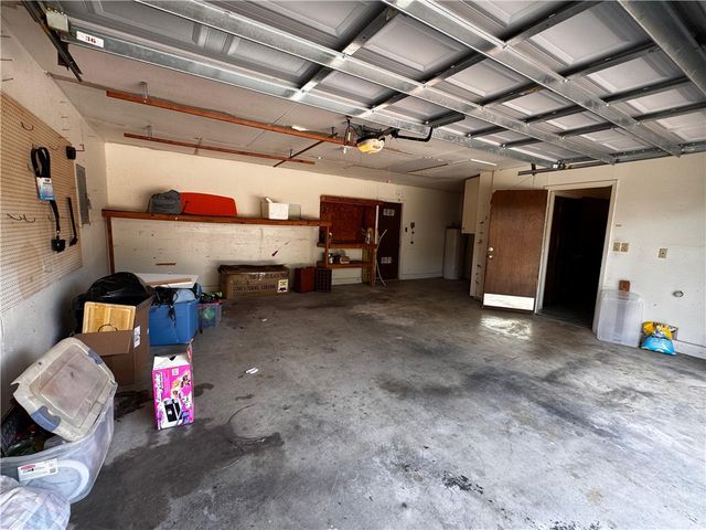 5945 Long Creek Dr, Corpus Christi, TX 78414