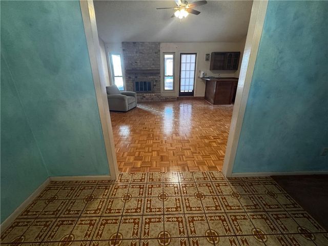 5945 Long Creek Dr, Corpus Christi, TX 78414