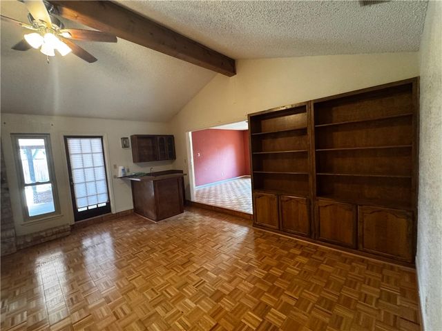 5945 Long Creek Dr, Corpus Christi, TX 78414