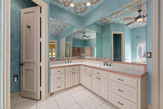 6132 Terrace Oaks Lane, Fort Worth, TX 76112