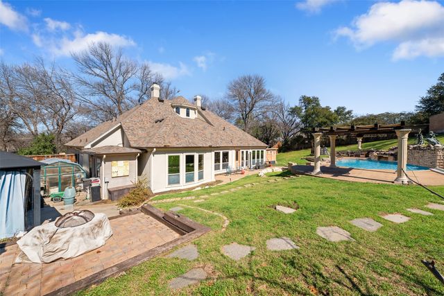 6132 Terrace Oaks Lane, Fort Worth, TX 76112