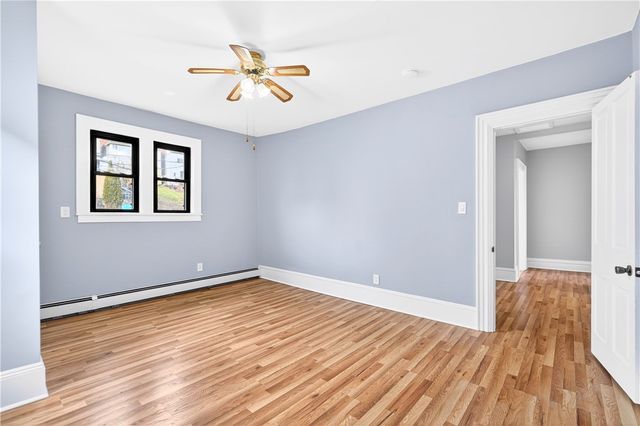 422 W 7th Ave, Tarentum, PA 15084