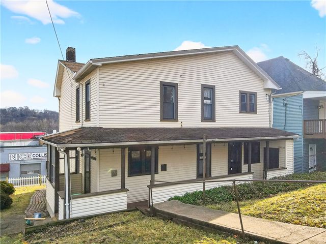 422 W 7th Ave, Tarentum, PA 15084