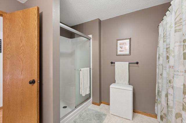 10453 61st Street NE, Albertville, MN 55301