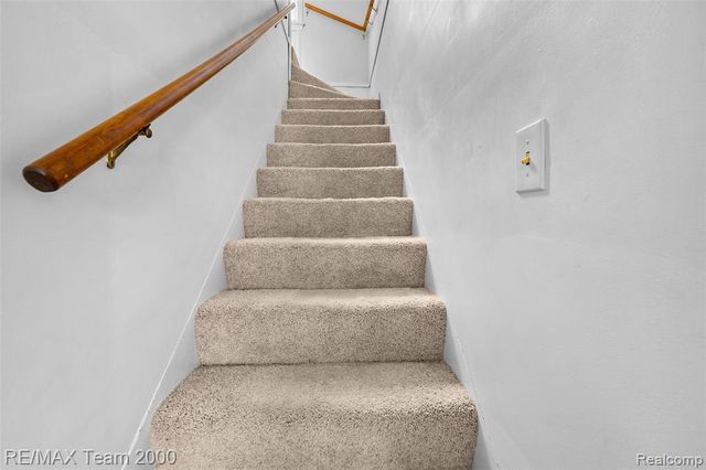 7555 Mayfair Street, Taylor, MI 48180