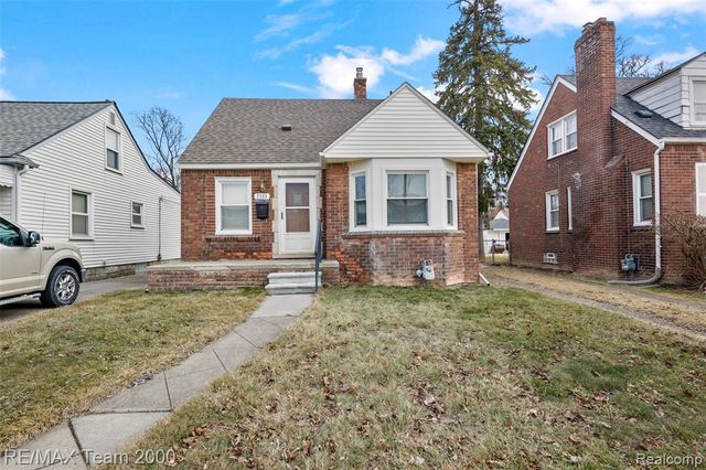 7555 Mayfair Street, Taylor, MI 48180