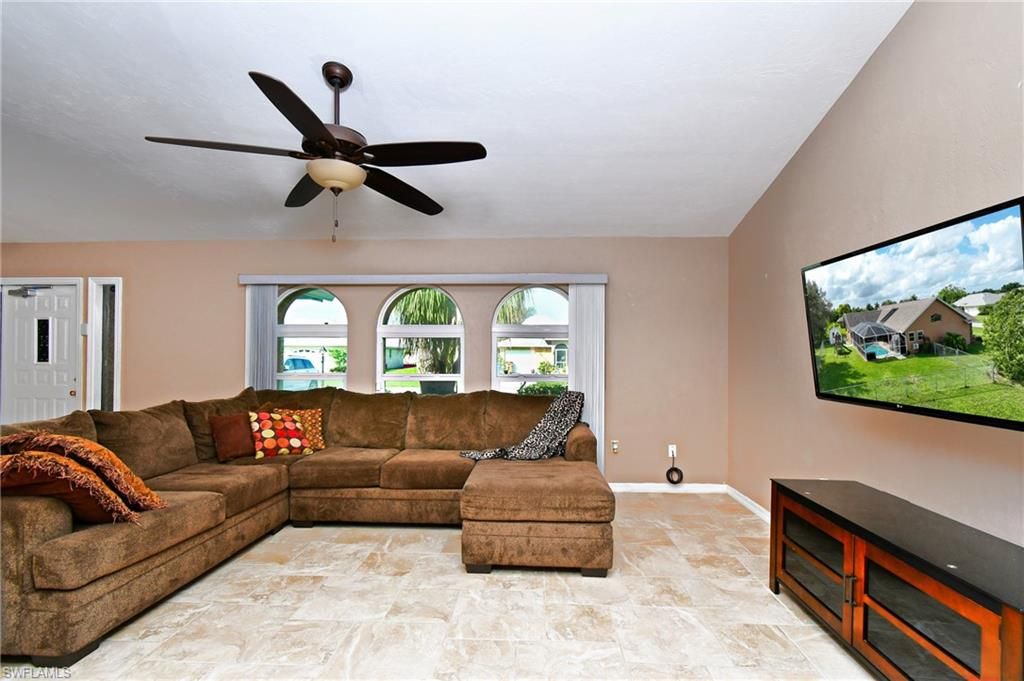 622 Weston RD, LEHIGH ACRES, FL 33936 — photo 4
