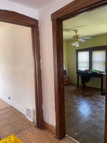 249 Marshall Avenue, Bellwood, IL 60104