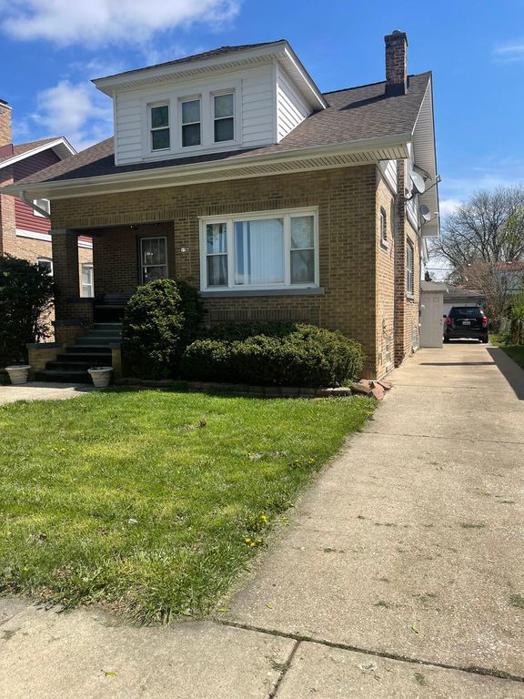 249 Marshall Avenue, Bellwood, IL 60104