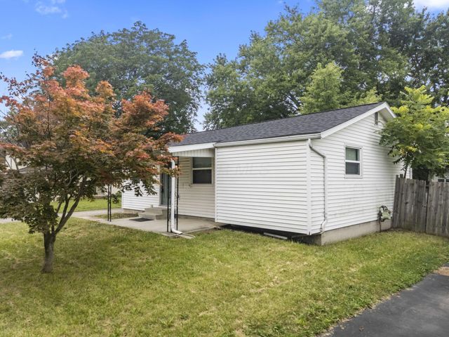 1679 Woodhurst Court, Columbus, OH 43223