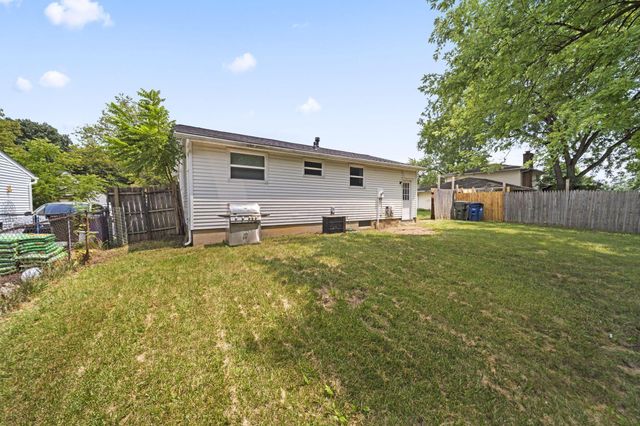 1679 Woodhurst Court, Columbus, OH 43223