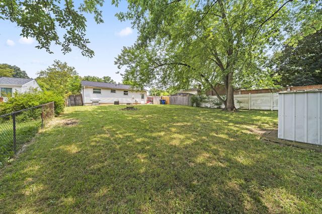 1679 Woodhurst Court, Columbus, OH 43223