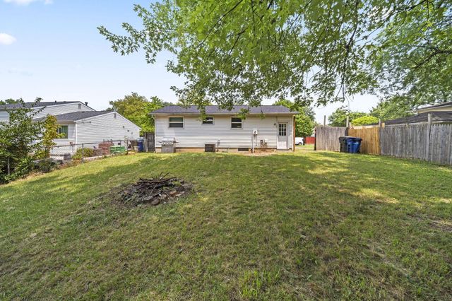 1679 Woodhurst Court, Columbus, OH 43223