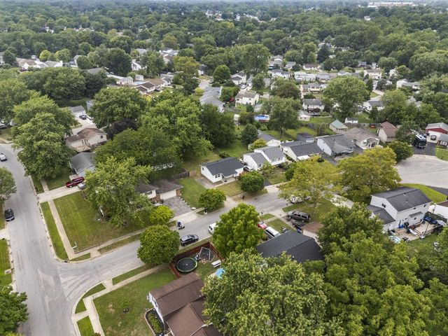 1679 Woodhurst Court, Columbus, OH 43223