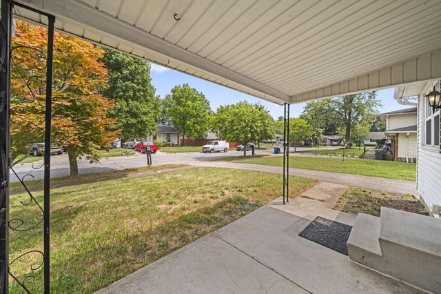 1679 Woodhurst Court, Columbus, OH 43223
