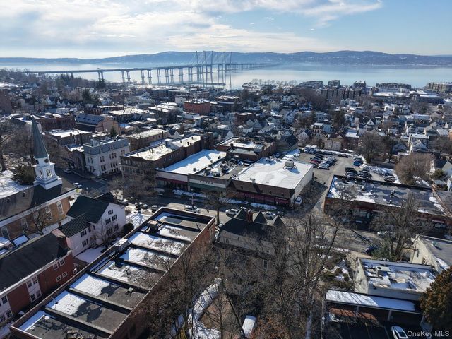 54 N Broadway, Tarrytown, NY 10591