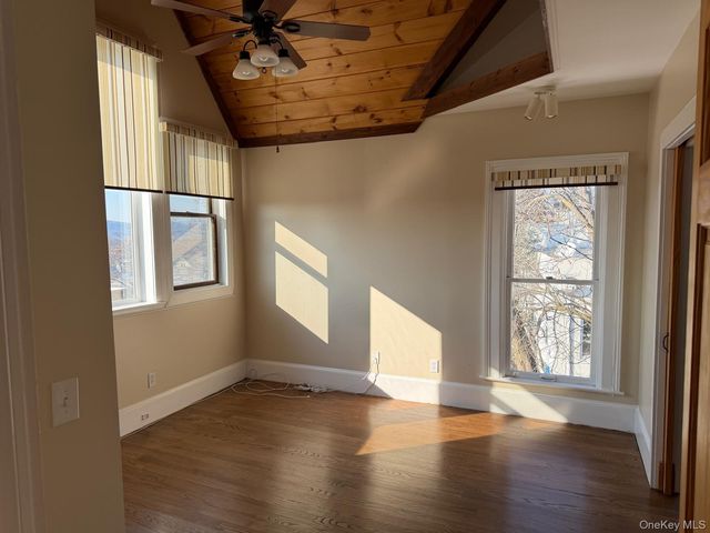 54 N Broadway, Tarrytown, NY 10591