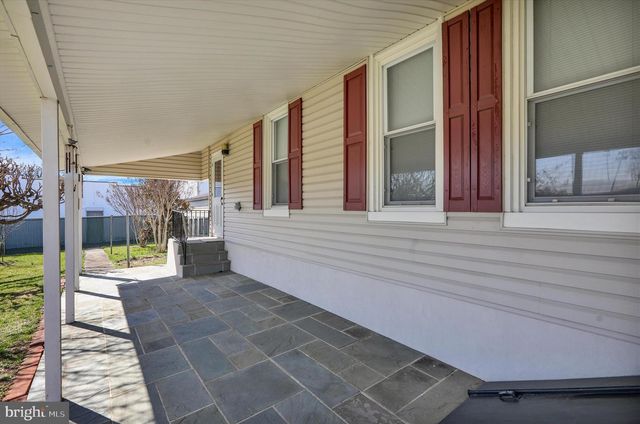 1200 CARBON ST, Reading, PA 19601