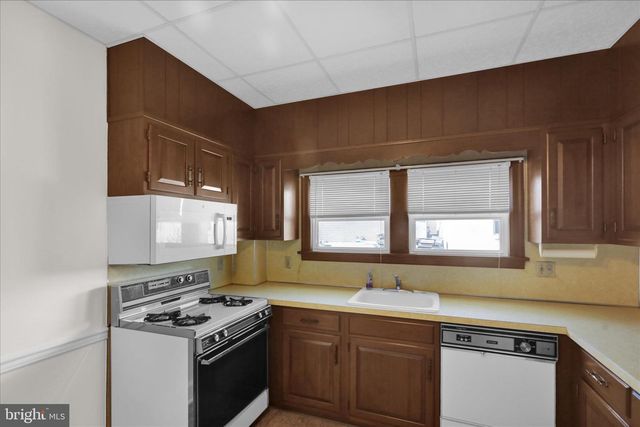 1200 CARBON ST, Reading, PA 19601