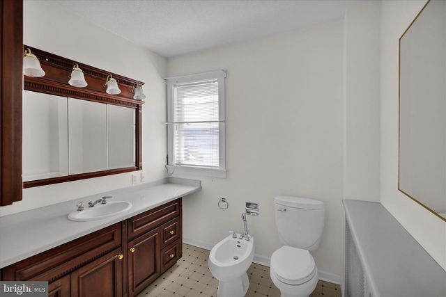 1200 CARBON ST, Reading, PA 19601