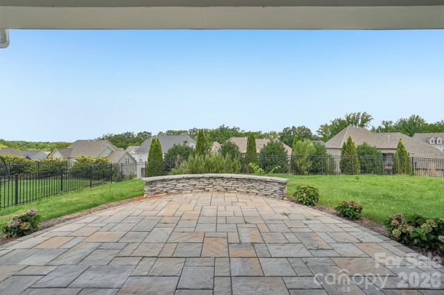 977 Bellegray Lane NW, Concord, NC 28027