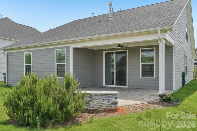 977 Bellegray Lane NW, Concord, NC 28027