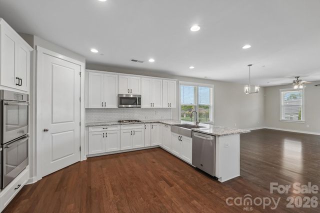 977 Bellegray Lane NW, Concord, NC 28027