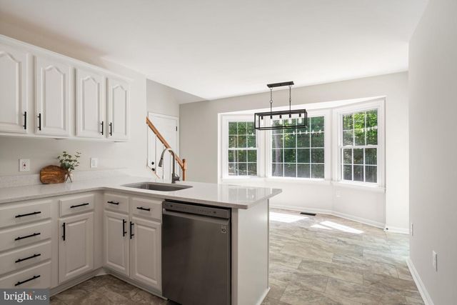 8801 PEPPERIDGE DR, Spotsylvania, VA 22551