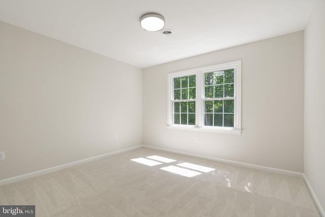 8801 PEPPERIDGE DR, Spotsylvania, VA 22551