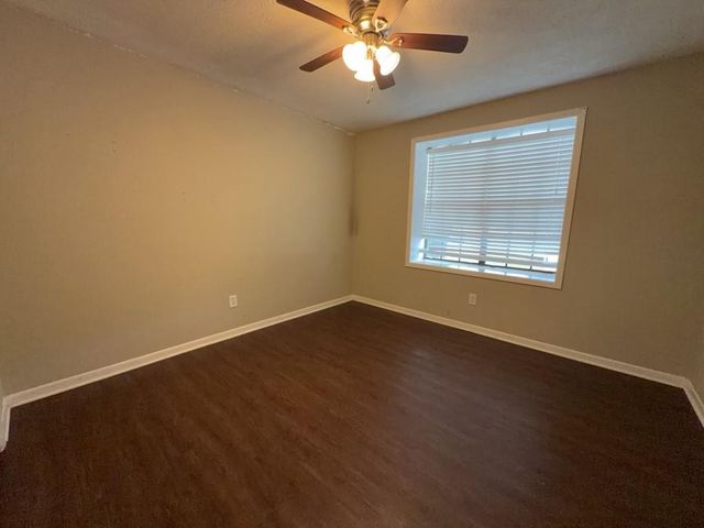 629 W Ridge Drive, College Station, TX 77845