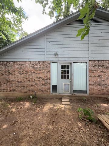 629 W Ridge Drive, College Station, TX 77845