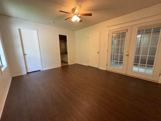 629 W Ridge Drive, College Station, TX 77845