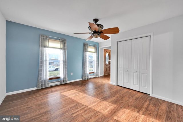 121 PLEASANT VIEW DR, Lititz, PA 17543