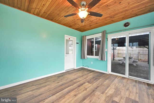 121 PLEASANT VIEW DR, Lititz, PA 17543